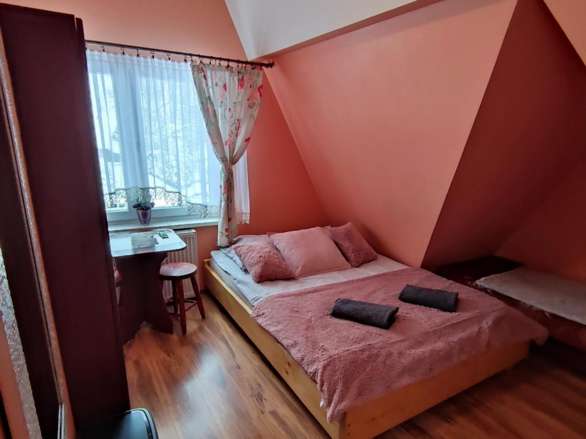 Pokoje I Apartamenty Regionalny Styl Ul Krole 1A Zakopane Værelse billede