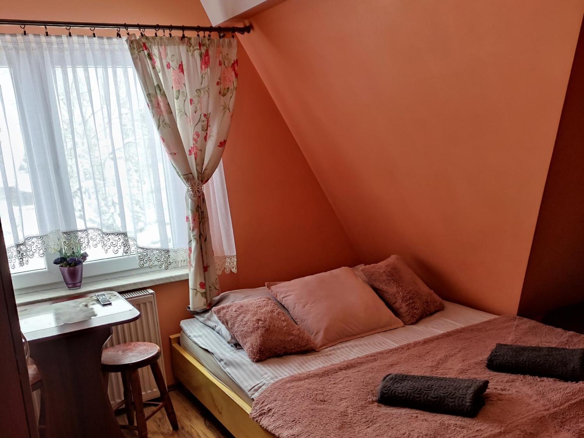 Pokoje I Apartamenty Regionalny Styl Ul Krole 1A Zakopane Værelse billede